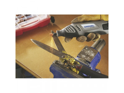 Набор многофункциональных насадок DREMEL® включает 100 позиций (723) от DREMEL Набор многофункциональных насадок DREMEL® включает 100 позиций (723)